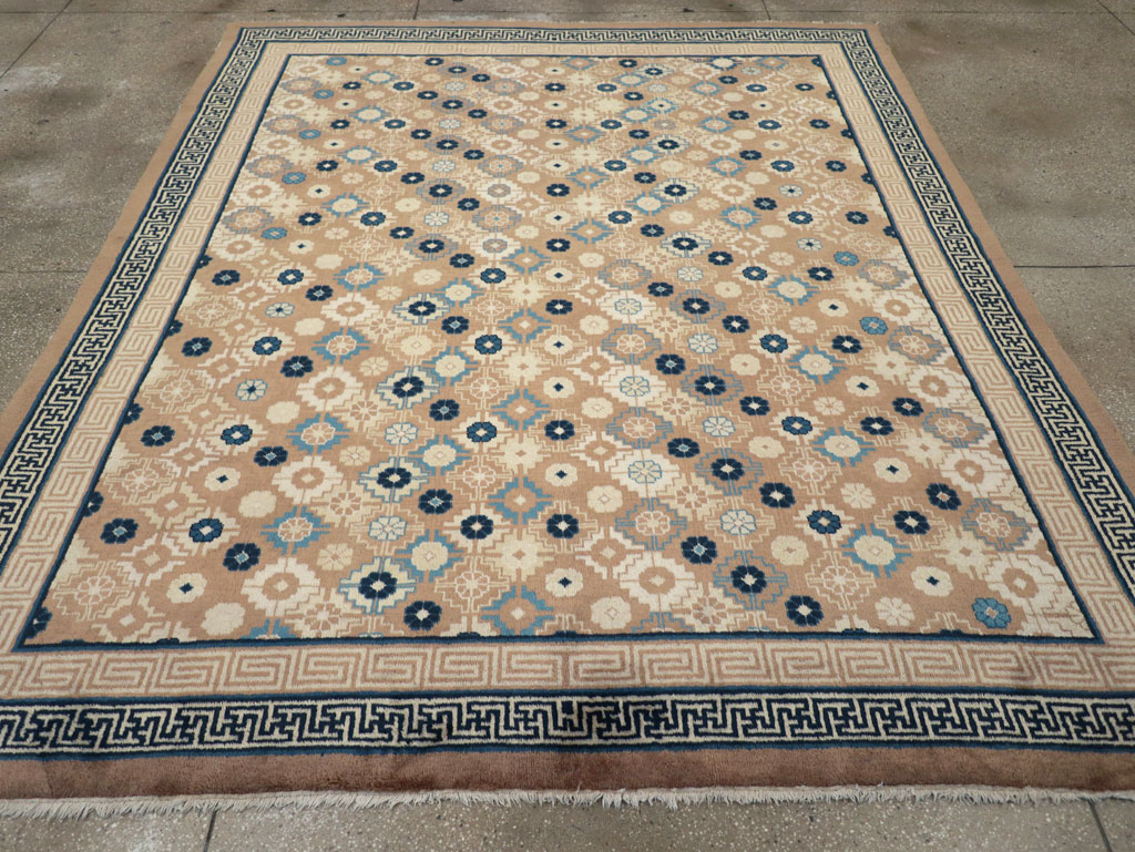 Vintage Chinese Peking Small Room Size Carpet, No.32257 - Gss