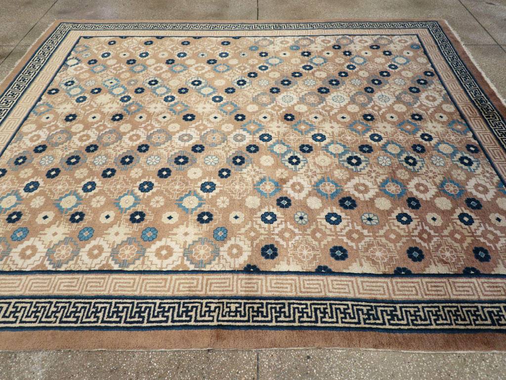 Vintage Chinese Peking Small Room Size Carpet, No.32257 - Gss