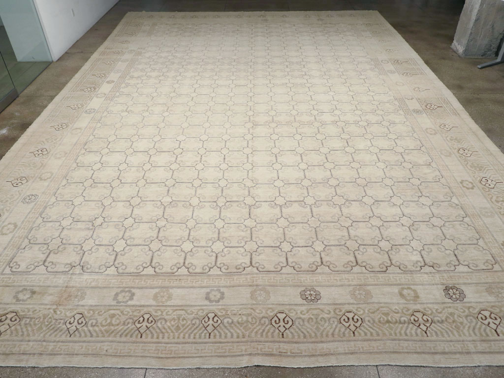 Modern East Turkestan Khotan Oversize Carpet, No.32268 - Gss