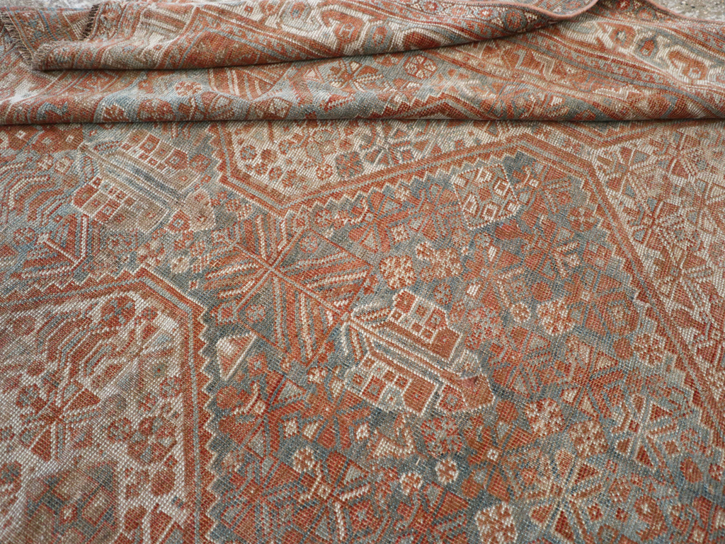 Antique Persian Shiraz Accent Carpet, No.32278 - Gss