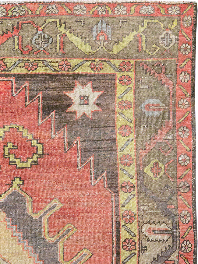 Vintage Turkish Anatolian Gallery Rug, No.32326 - Gss