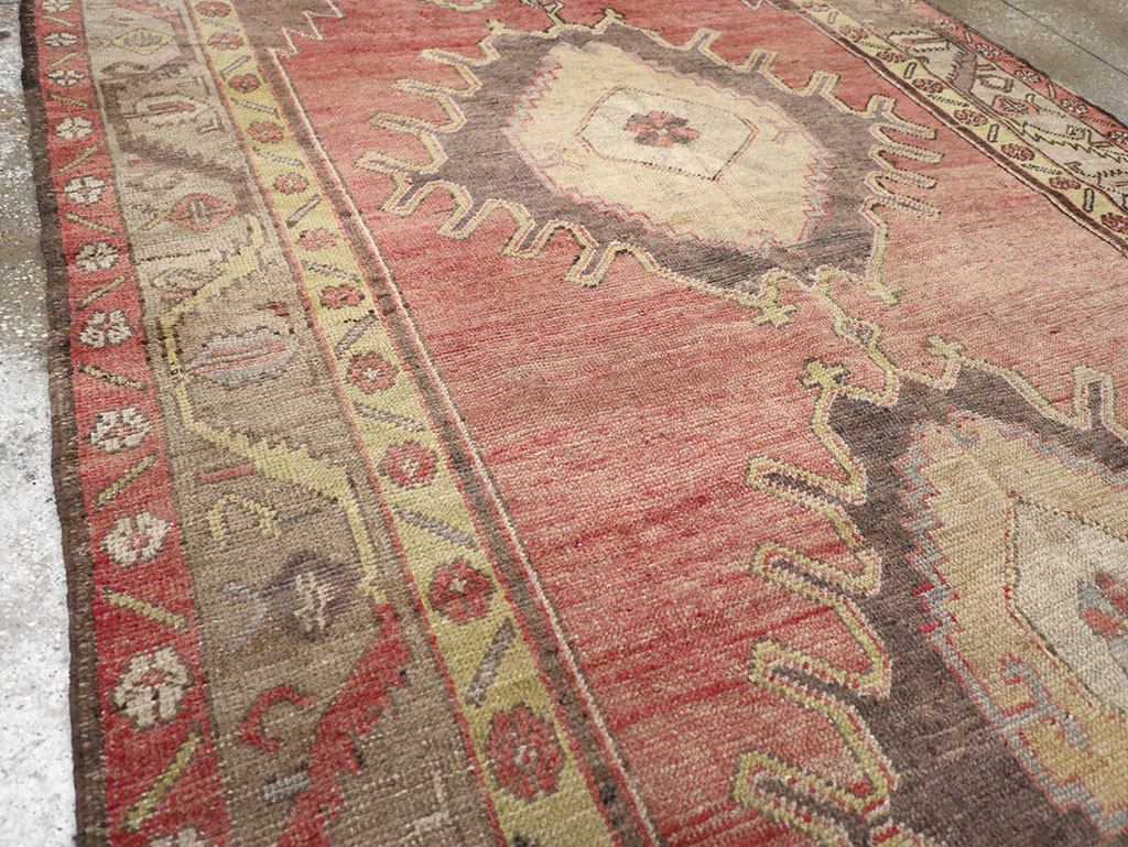 Vintage Turkish Anatolian Gallery Rug, No.32326 - Gss