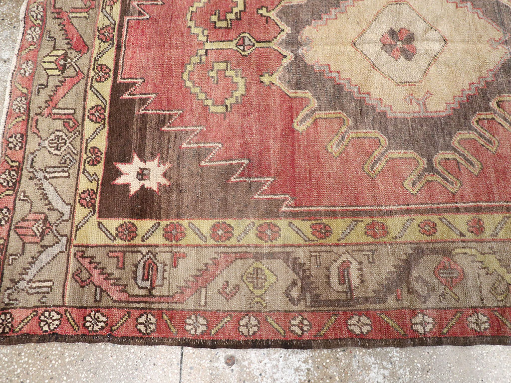 Vintage Turkish Anatolian Gallery Rug, No.32326 - Gss