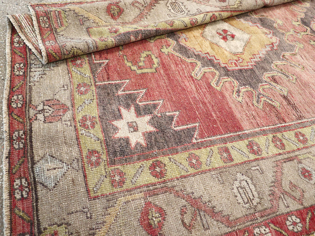 Vintage Turkish Anatolian Gallery Rug, No.32326 - Gss