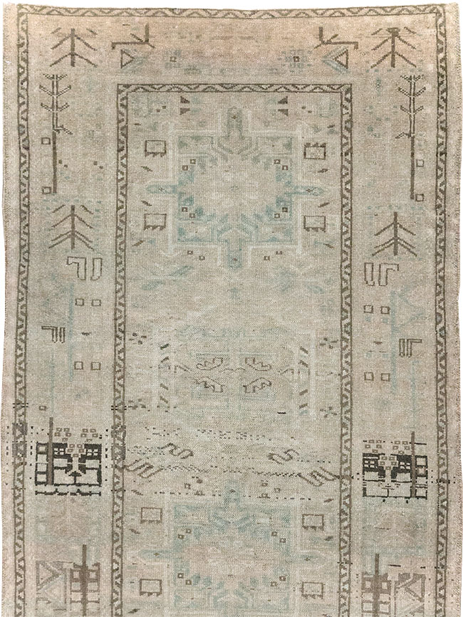 Vintage Persian Karajeh Rug, No.32331 - Gss