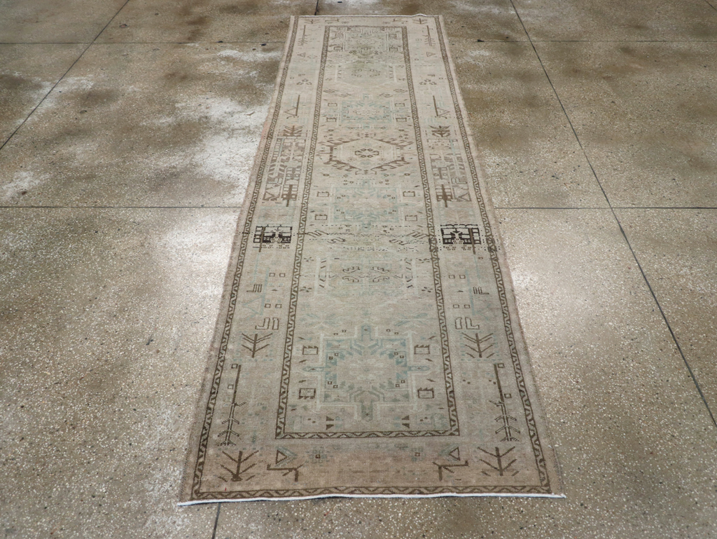 Vintage Persian Karajeh Rug, No.32331 - Gss