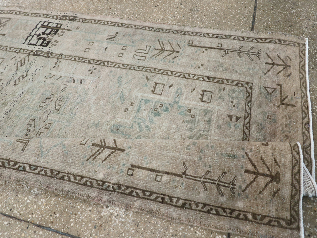 Vintage Persian Karajeh Rug, No.32331 - Gss