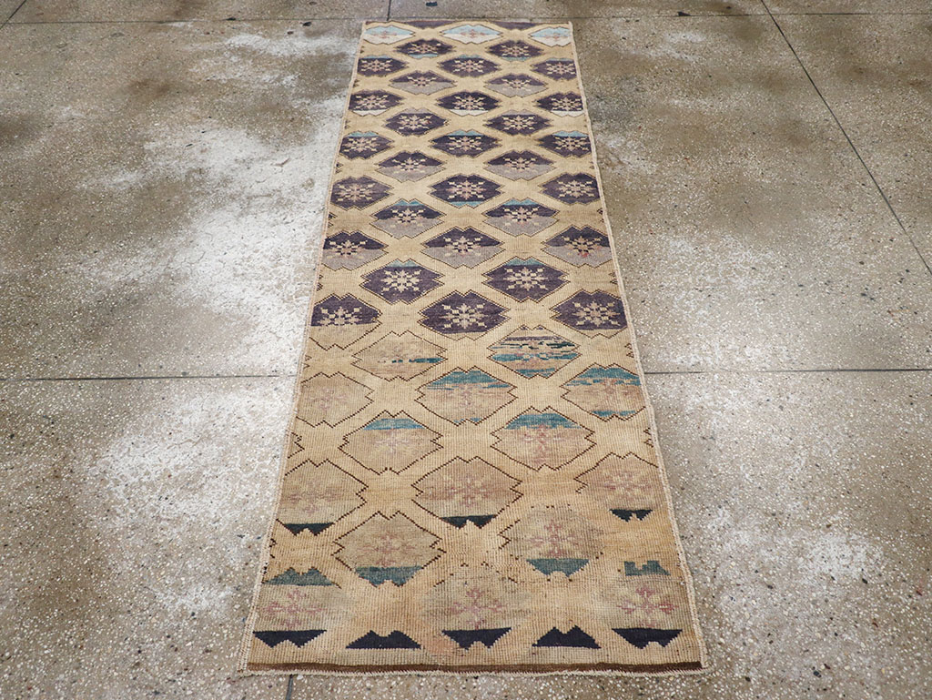 Vintage Turkish Anatolian Runner, No.32346 - Gss