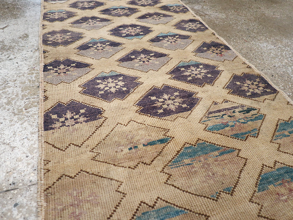 Vintage Turkish Anatolian Runner, No.32346 - Gss