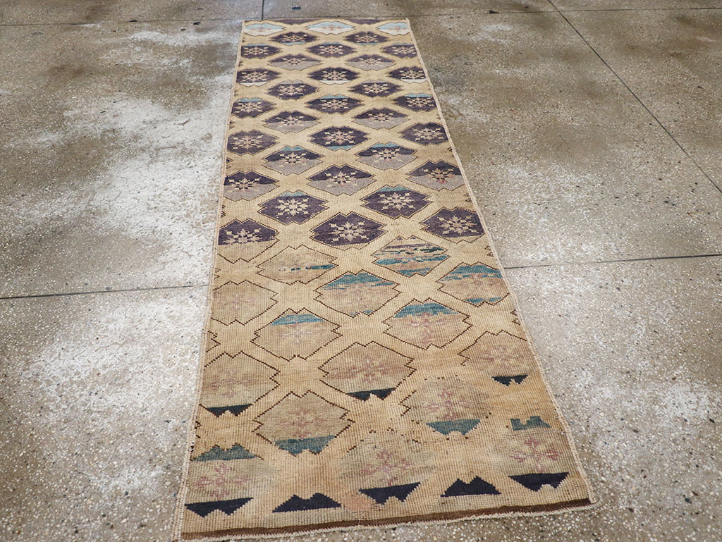 Vintage Turkish Anatolian Runner, No.32346 - Gss