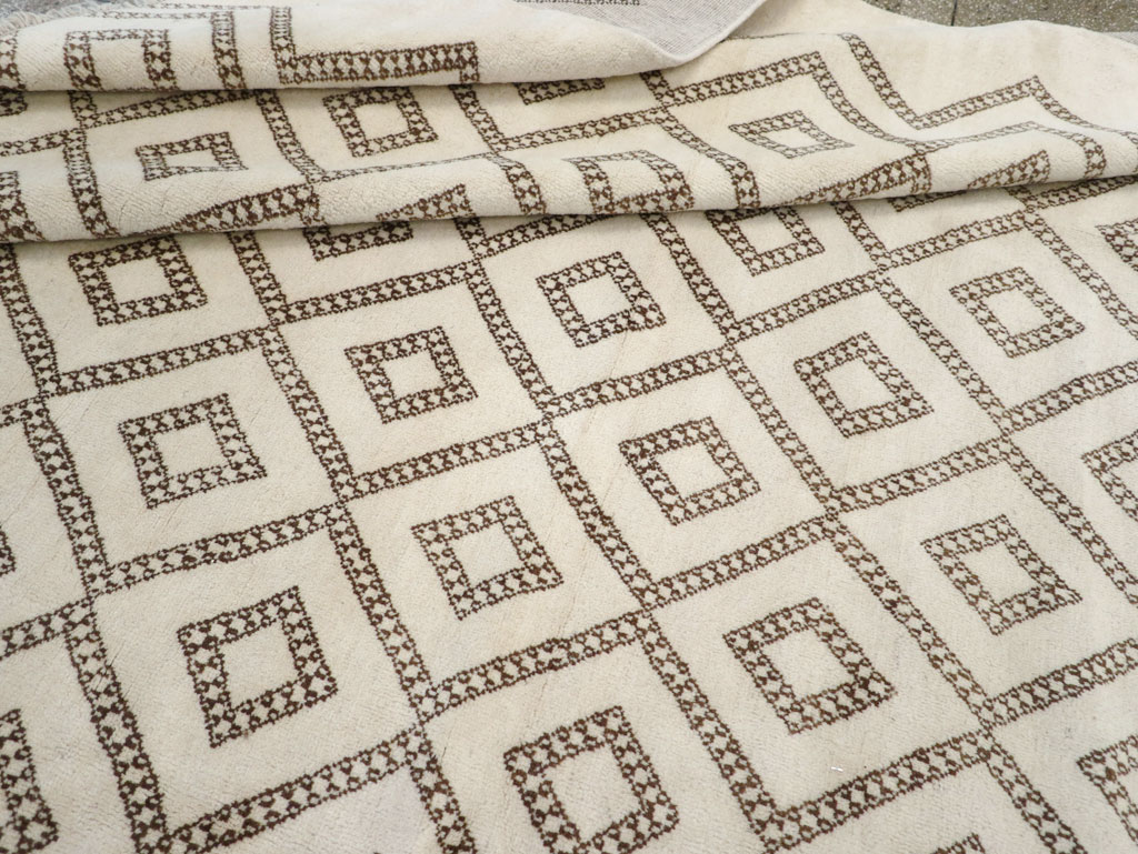 Modern Moroccan Room Size Carpet, No.32349 - Gss