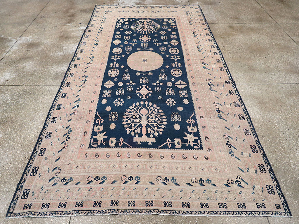 Antique East Turkestan Khotan Gallery Carpet, No.32360 - Gss