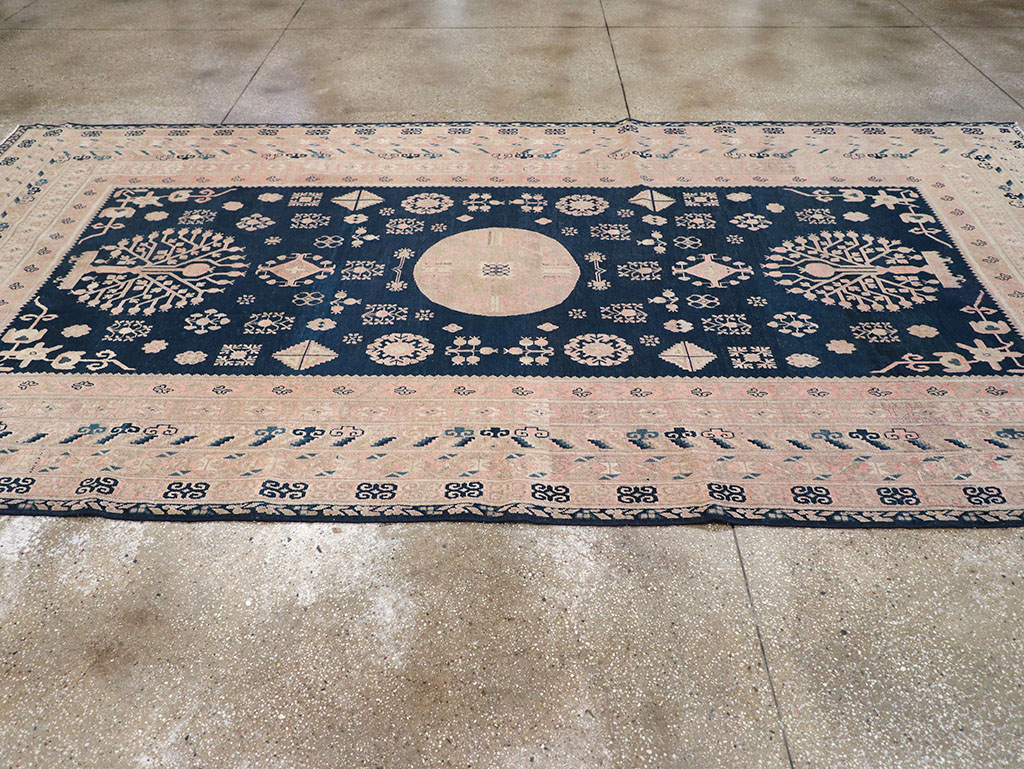 Antique East Turkestan Khotan Gallery Carpet, No.32360 - Gss