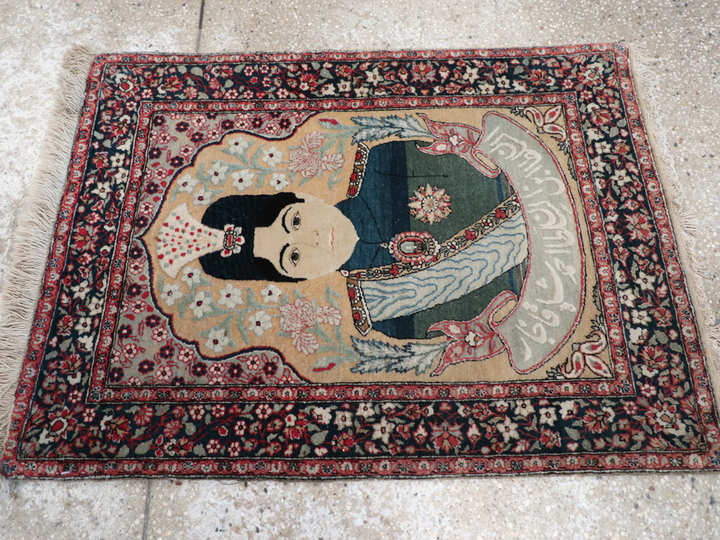 Antique Persian Pictorial Mohtasham Kashan Throw Rug, No.32361 - Gss