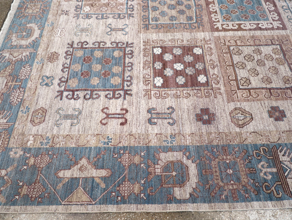 Modern East Turkestan Khotan Room Size Carpet, No.32388 - Gss
