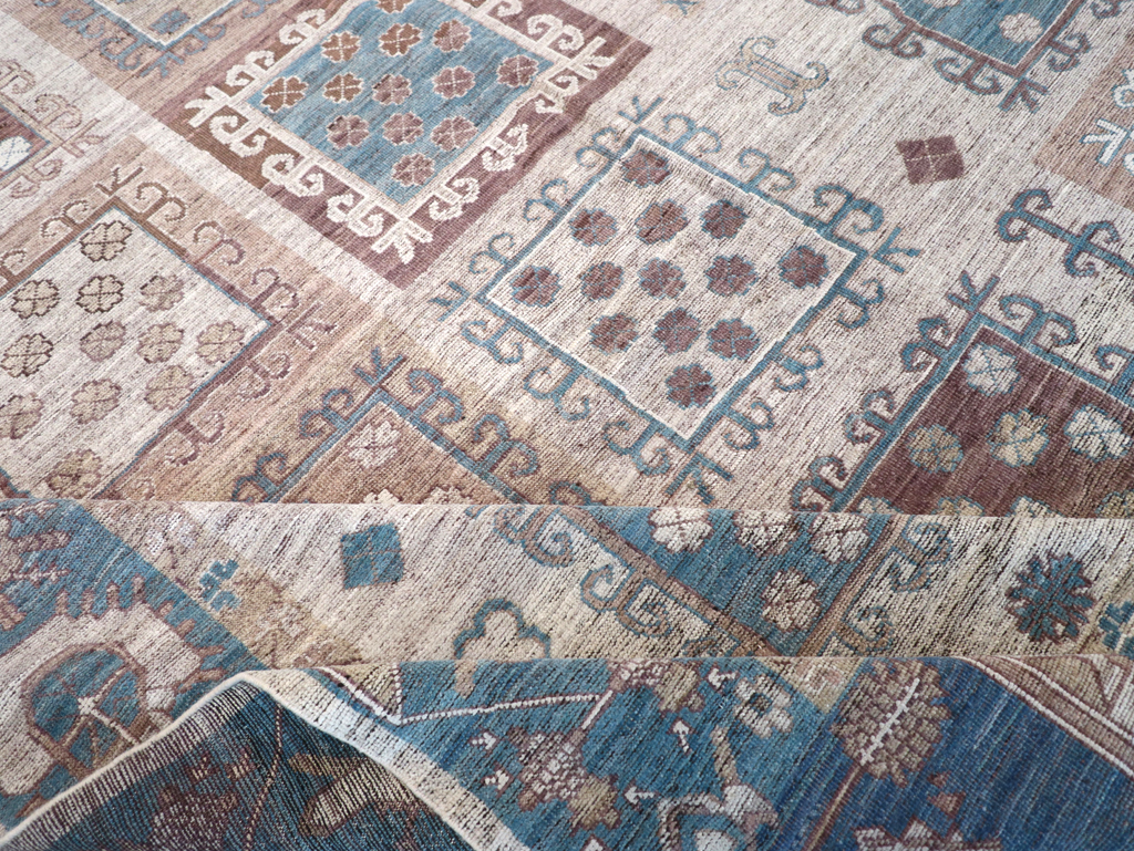 Modern East Turkestan Khotan Room Size Carpet, No.32388 - Gss