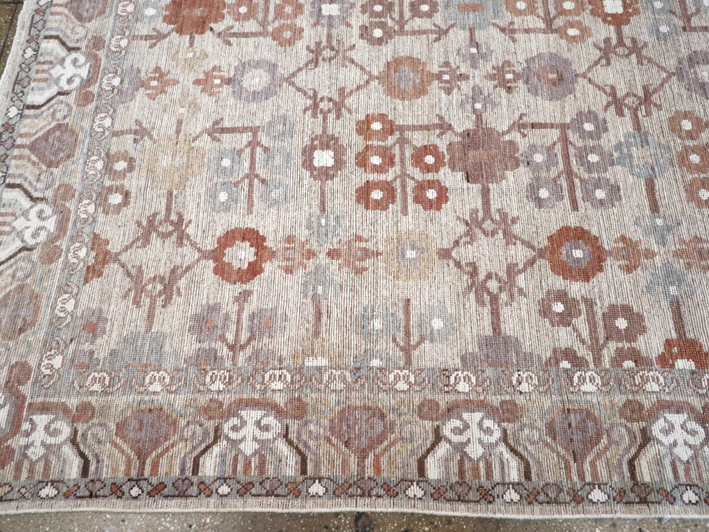 Modern East Turkestan Khotan Room Size Carpet, No.32389 - Gss