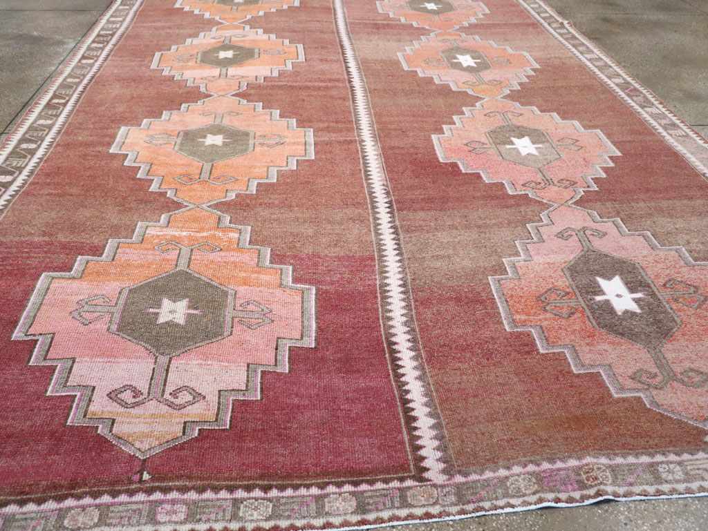 Vintage Turkish Anatolian Room Size Carpet, No.32409 - Gss