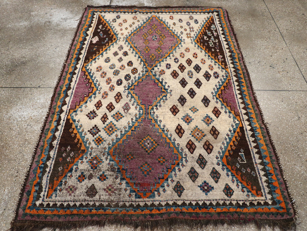 Vintage Persian Gabbeh Rug, No.32413 - Gss