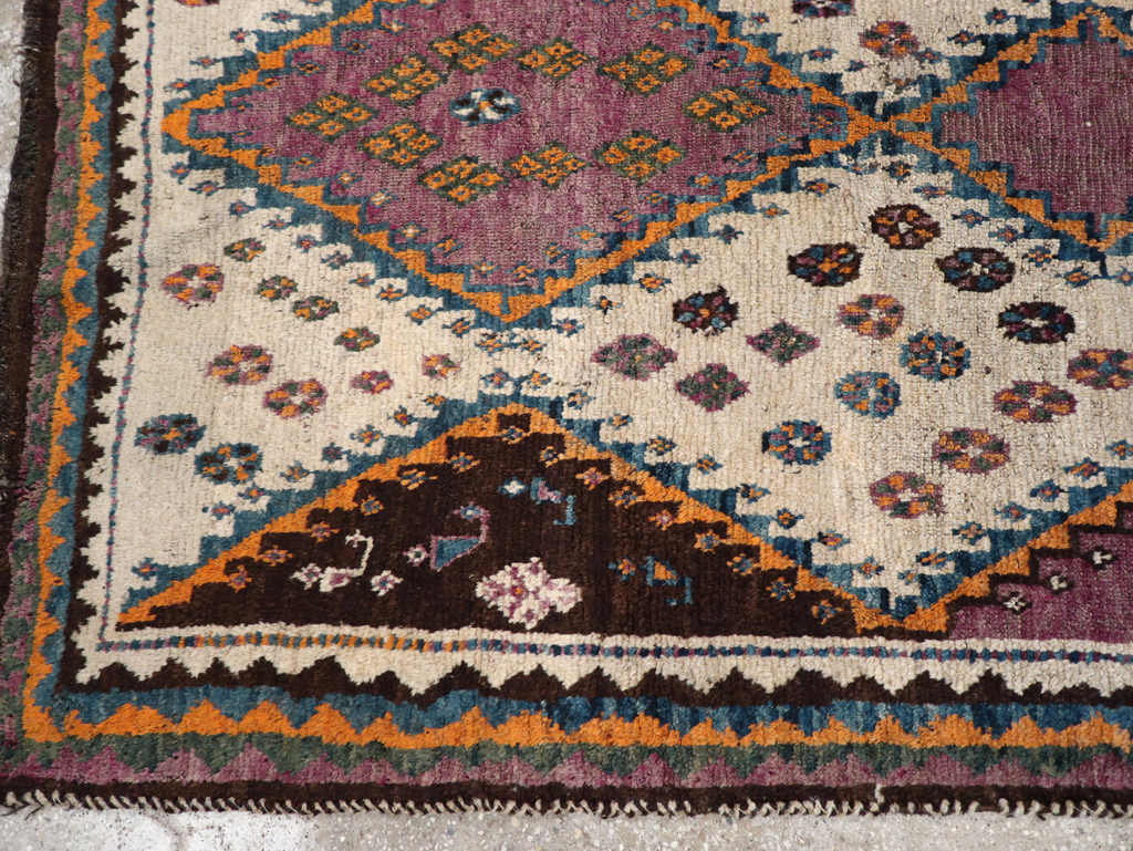 Vintage Persian Gabbeh Rug, No.32413 - Gss