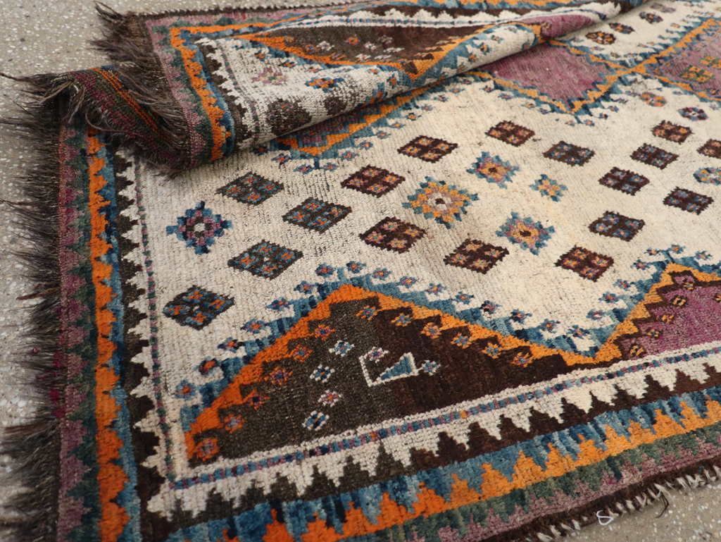 Vintage Persian Gabbeh Rug, No.32413 - Gss