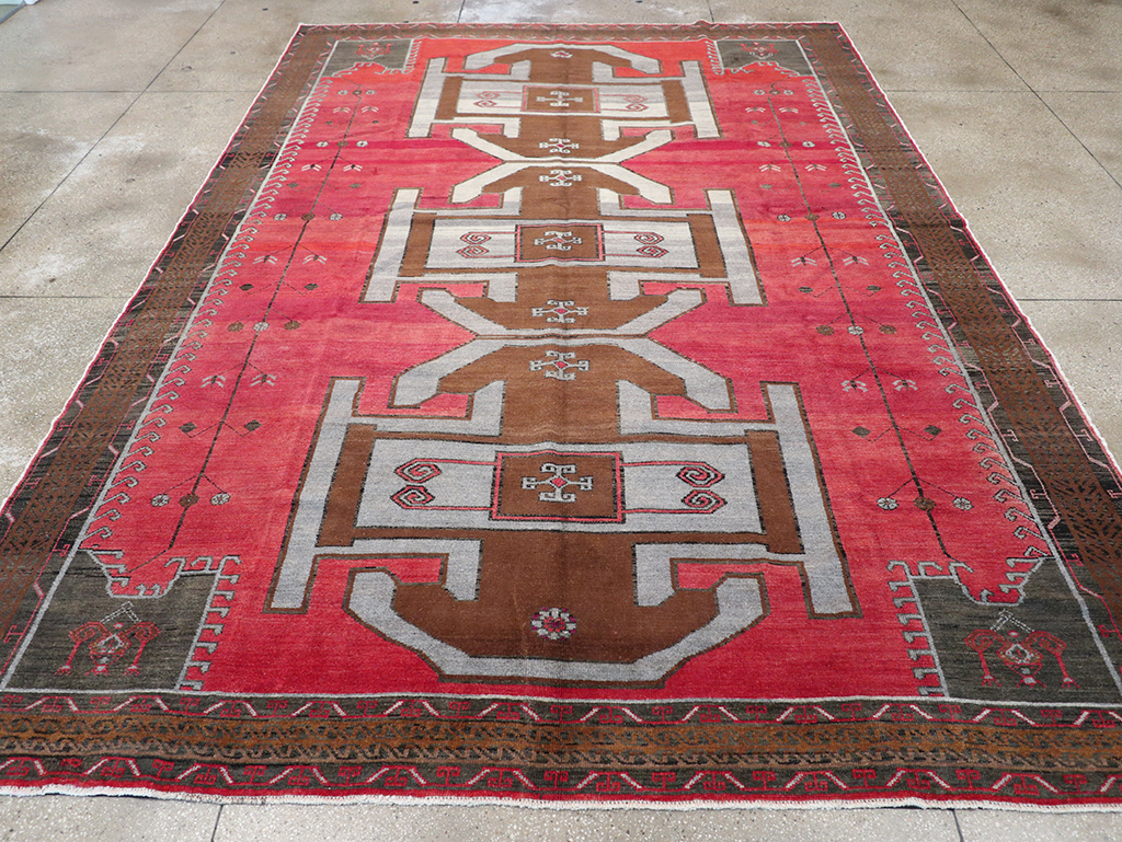 Vintage Turkish Anatolian Tribal Room Size Carpet, No.32419 - Gss
