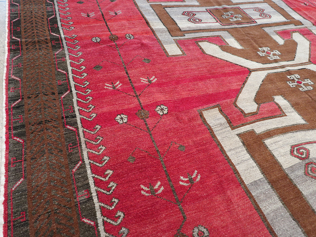 Vintage Turkish Anatolian Tribal Room Size Carpet, No.32419 - Gss