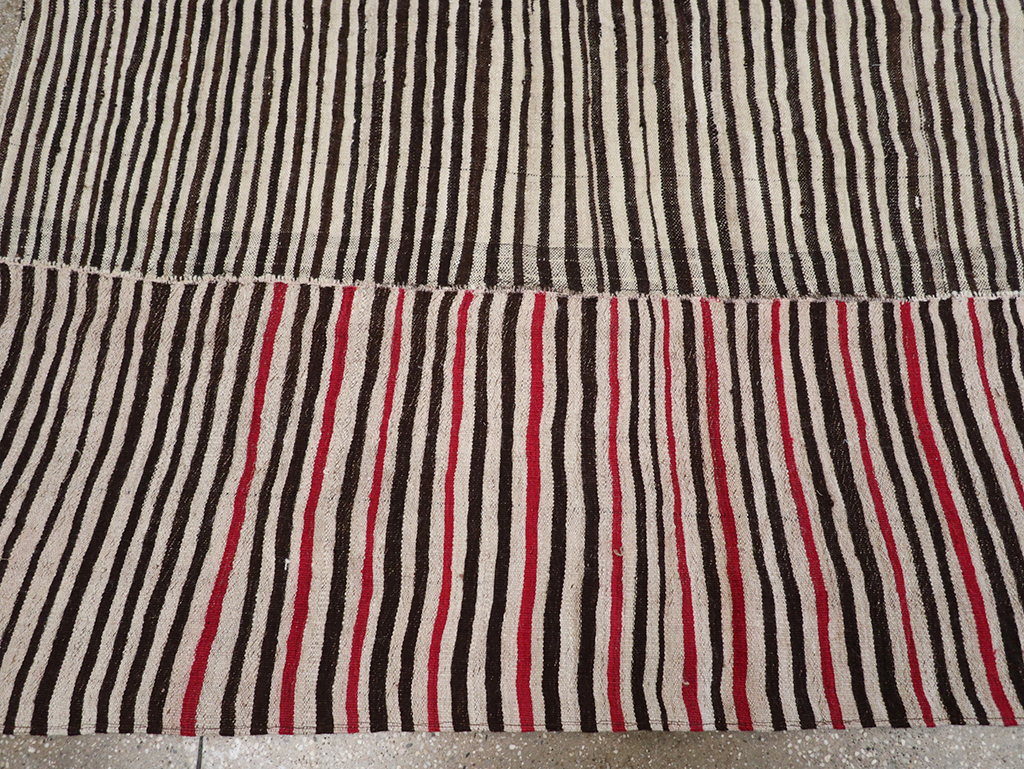 Vintage Persian Flatweave Kilim Room Size Carpet, No.32434 - Gss