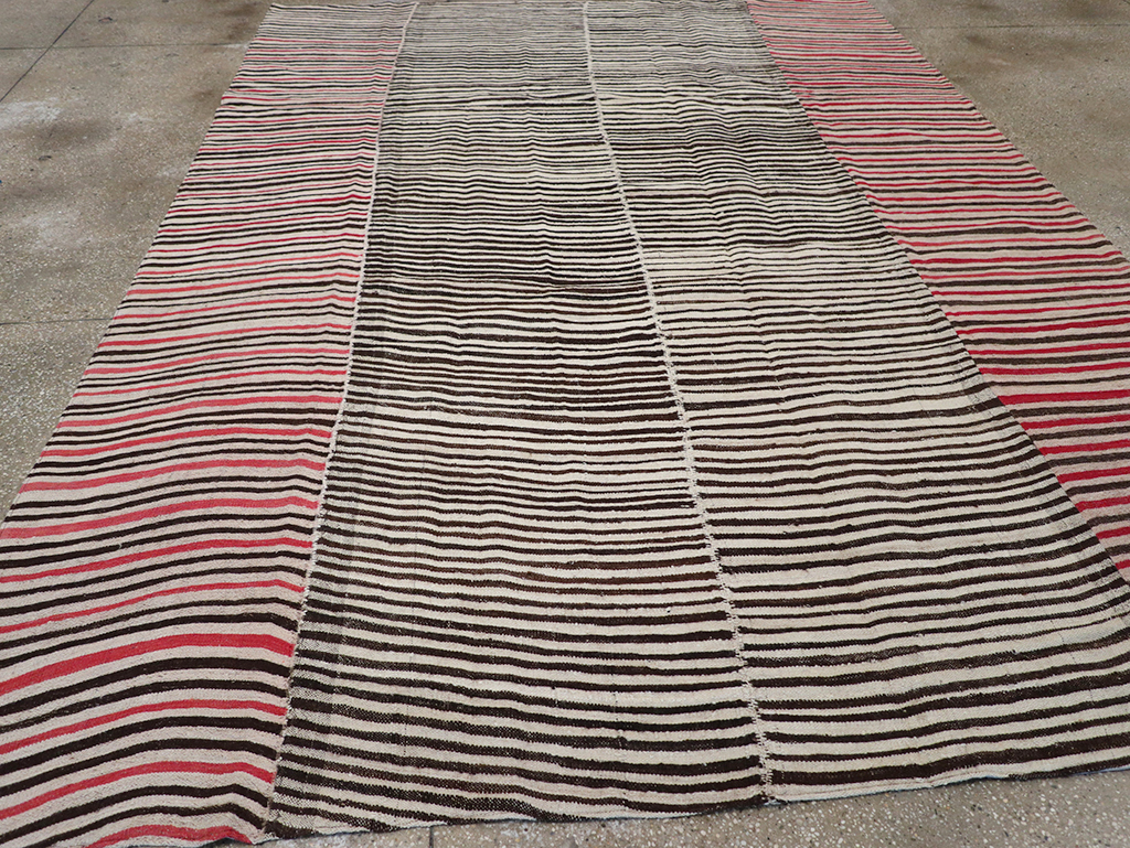 Vintage Persian Flatweave Kilim Room Size Carpet, No.32434 - Gss