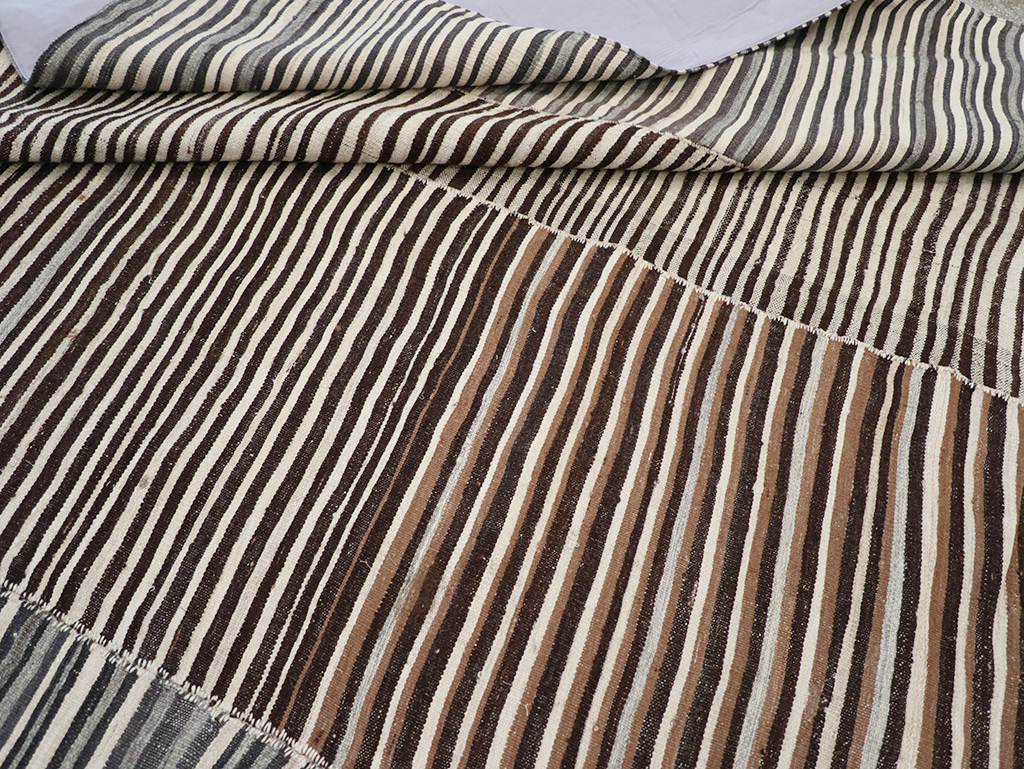 Vintage Persian Flatweave Kilim Room Size Carpet, No.32435 - Gss