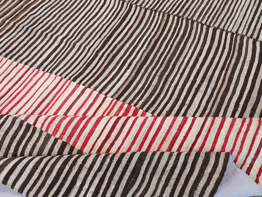 Vintage Persian Flatweave Kilim Room Size Carpet, No.32436 - Gss