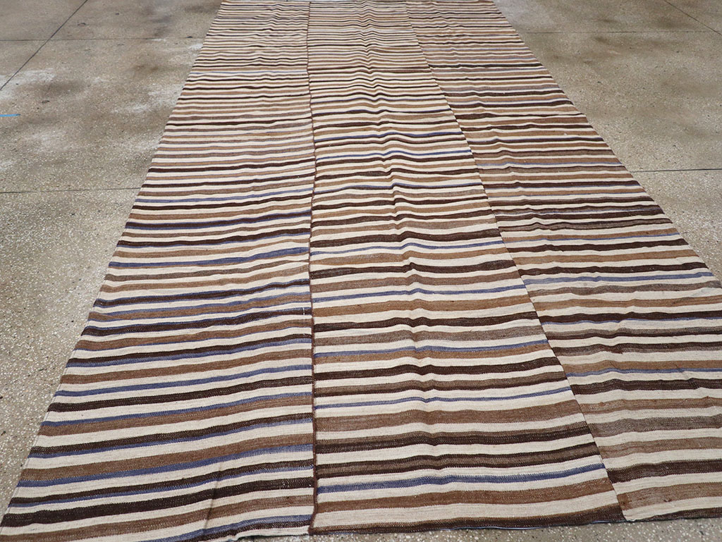 Vintage Persian Flatweave Kilim Gallery Carpet, No.32437 - Gss