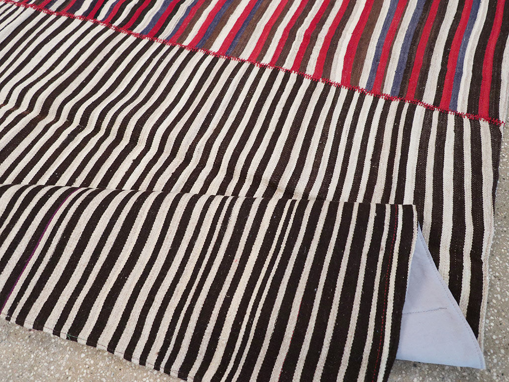 Vintage Persian Flatweave Kilim Accent Carpet, No.32438 - Gss