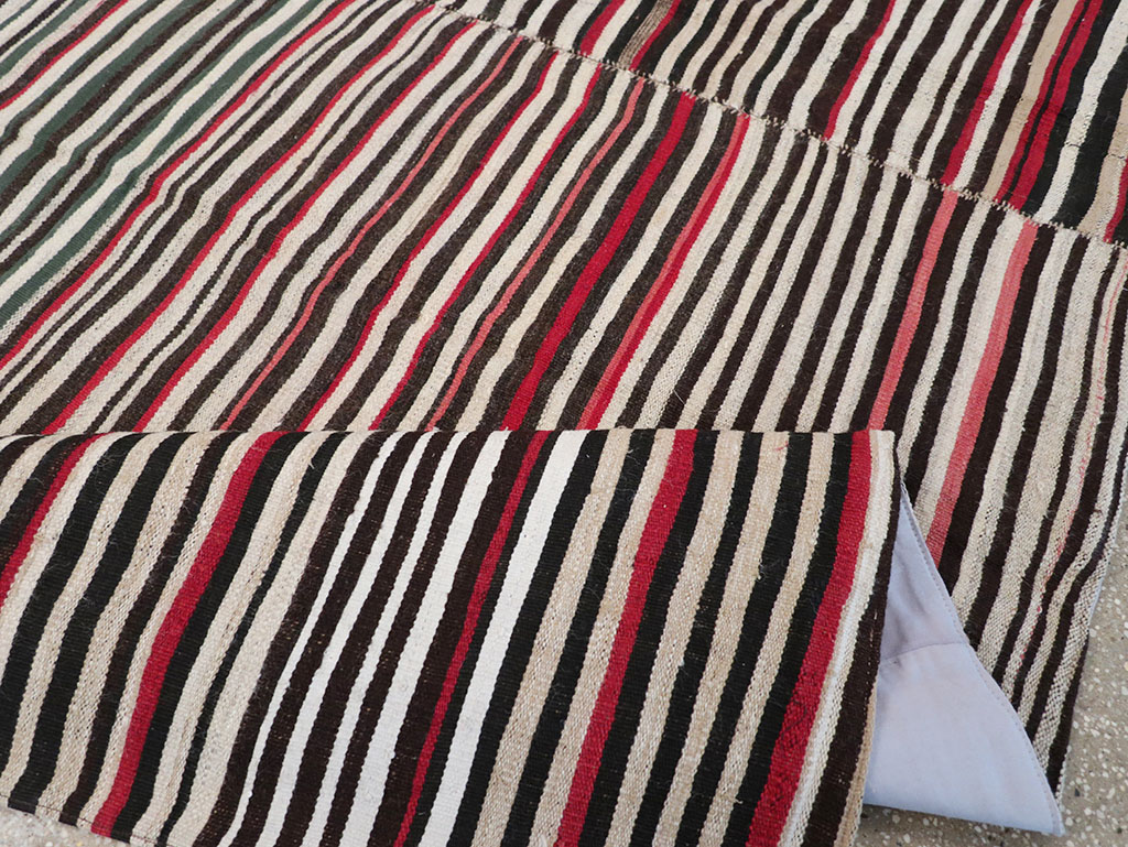 Vintage Persian Flatweave Kilim Accent Rug, No.32439 - Gss