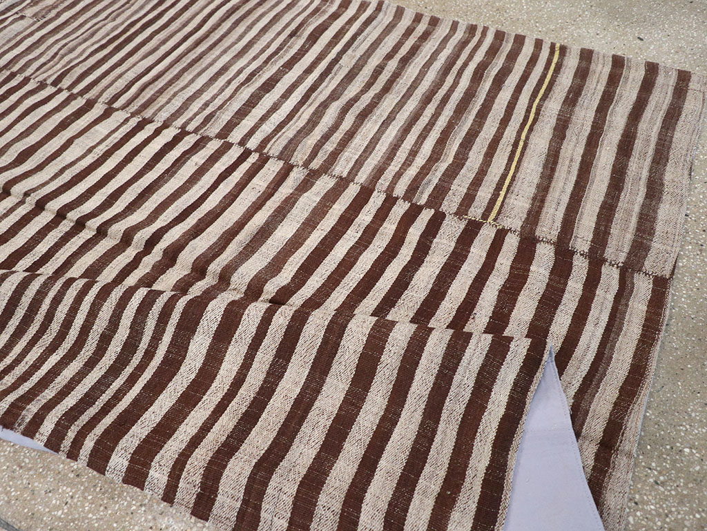 Vintage Persian Flatweave Kilim Gallery Carpet, No.32442 - Gss