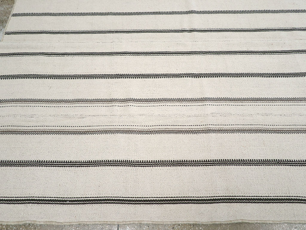 Vintage Persian Flatweave Kilim Room Size Carpet, No.32455 - Gss