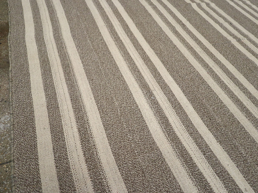 Modern Turkish Flatweave Kilim Room Size Carpet, No.32458 - Gss