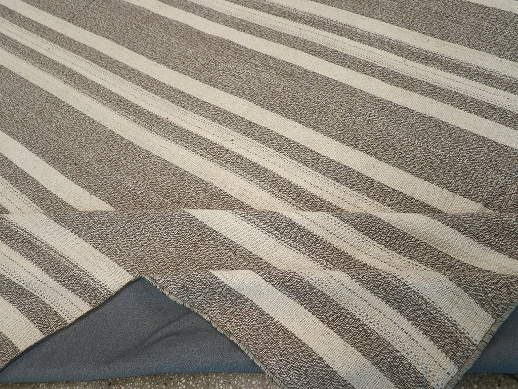 Modern Turkish Flatweave Kilim Room Size Carpet, No.32458 - Gss