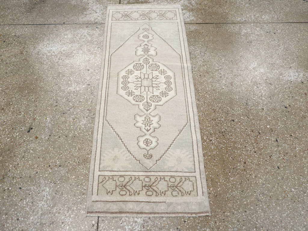 Vintage Turkish Oushak Throw Rug, No.32490 - Gss