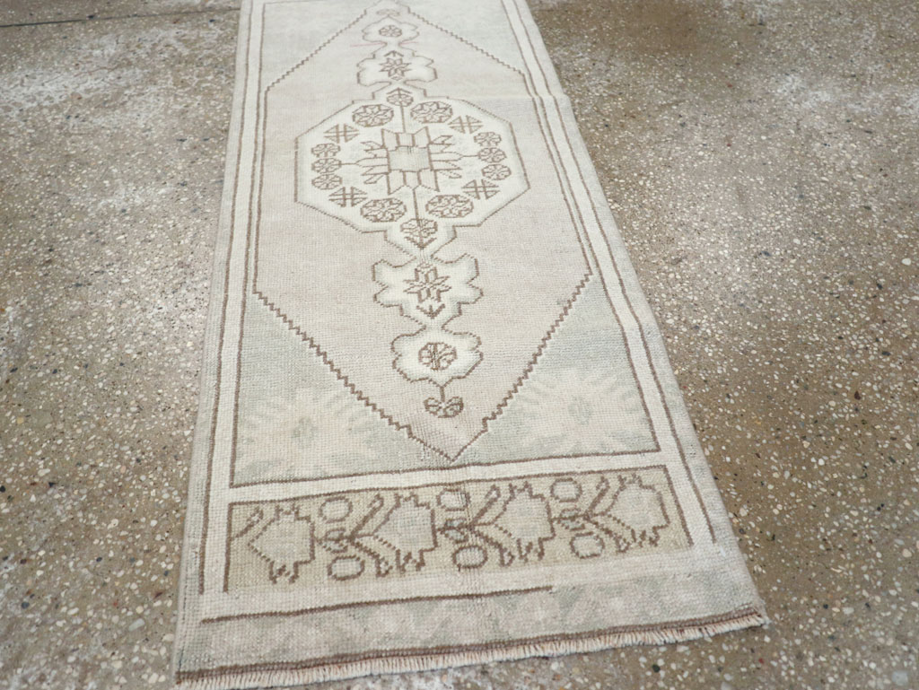 Vintage Turkish Oushak Throw Rug, No.32490 - Gss