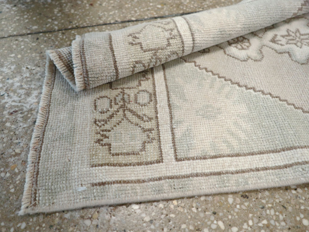 Vintage Turkish Oushak Throw Rug, No.32490 - Gss