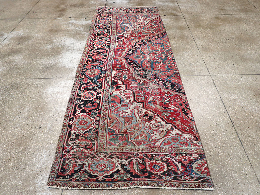 Antique Persian Heriz Rug, No.32492 - Gss