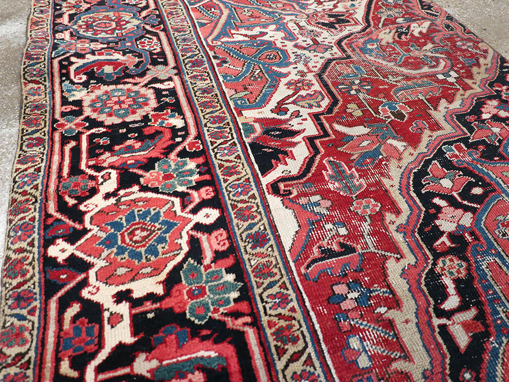 Antique Persian Heriz Rug, No.32492 - Gss
