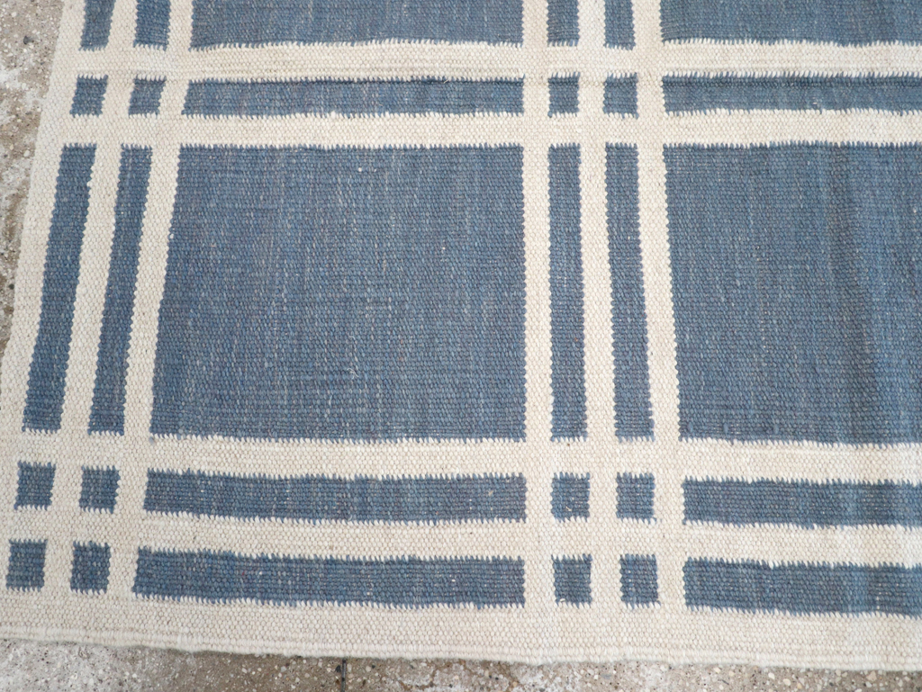 Swedish Inspired Contemporary Turkish Flatweave Accent Rug, No.32505 - Gss