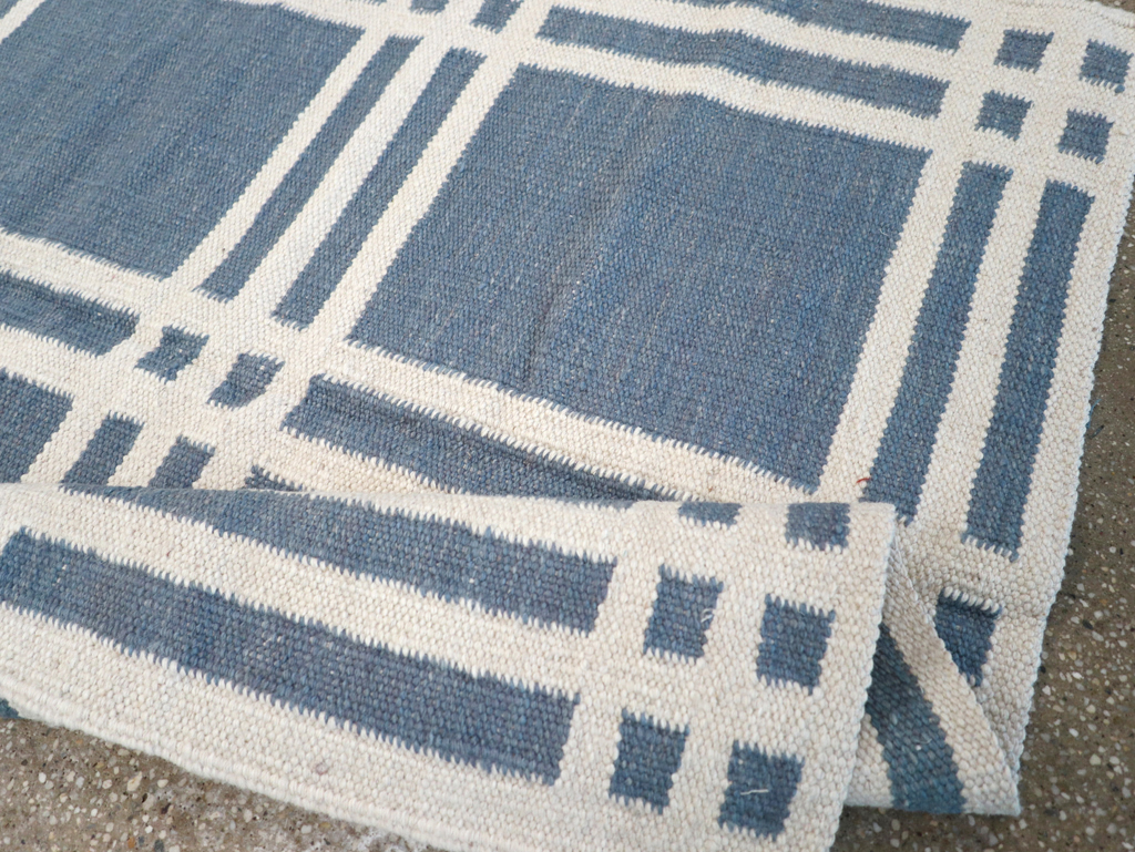 Swedish Inspired Contemporary Turkish Flatweave Accent Rug, No.32505 - Gss