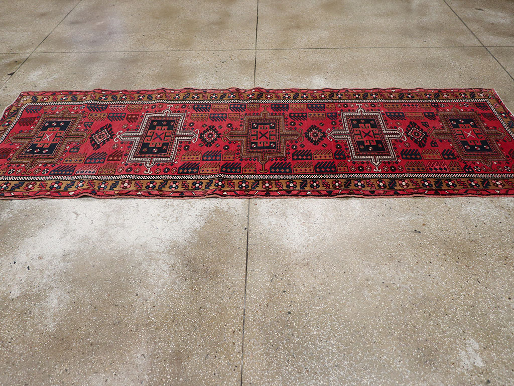 Vintage Persian Karajeh Runner, No.32514 - Gss