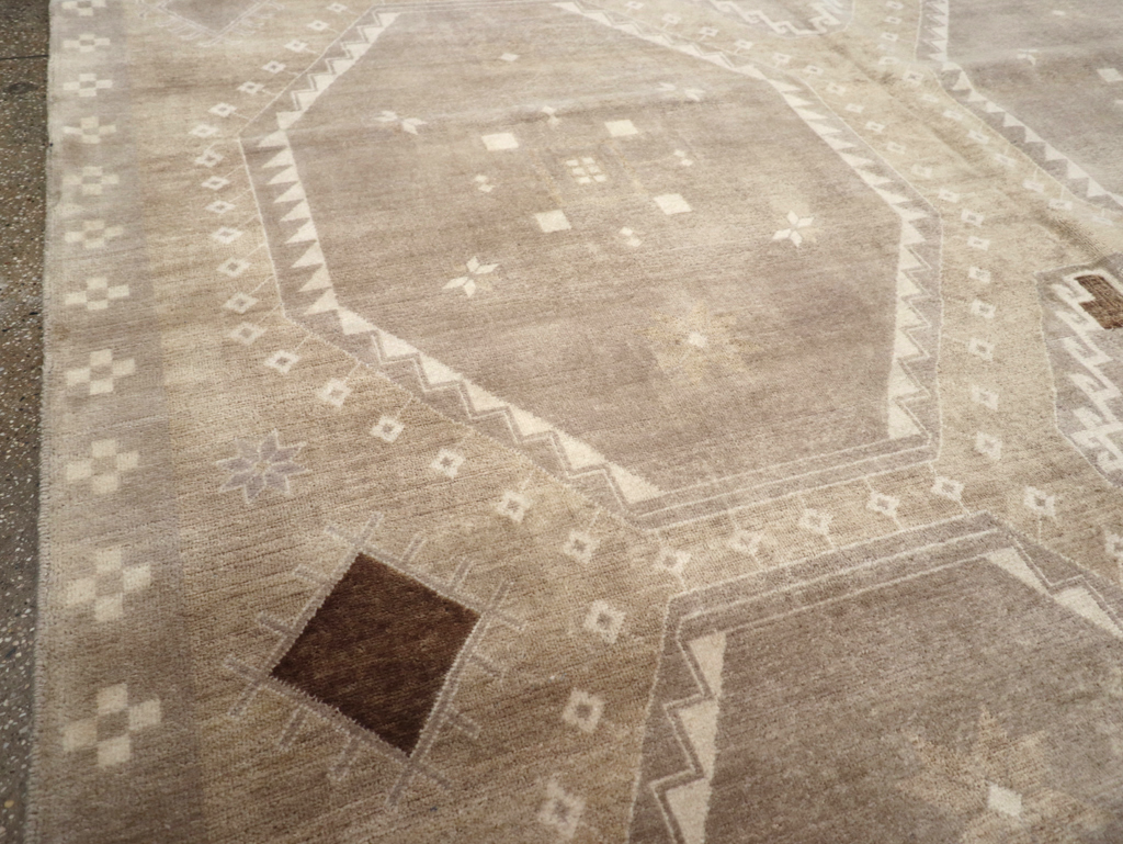Modern Turkish Anatolian Room Size Carpet, No.32517 - Gss