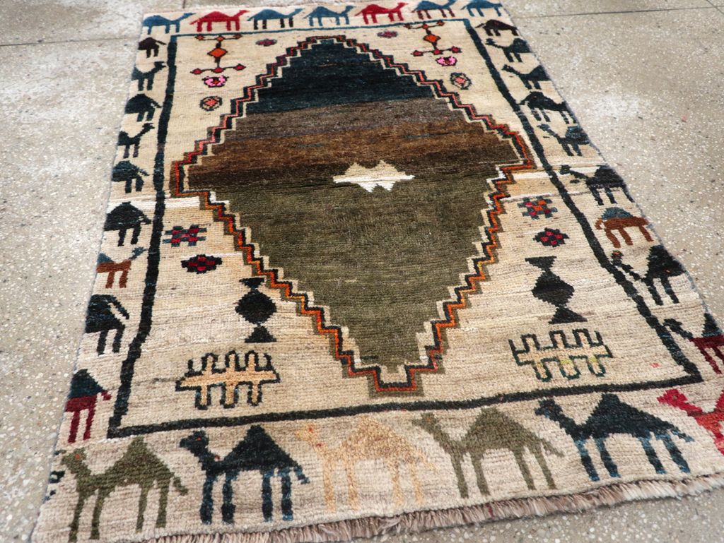 Vintage Persian Gabbeh Throw Rug, No.32540 - Gss