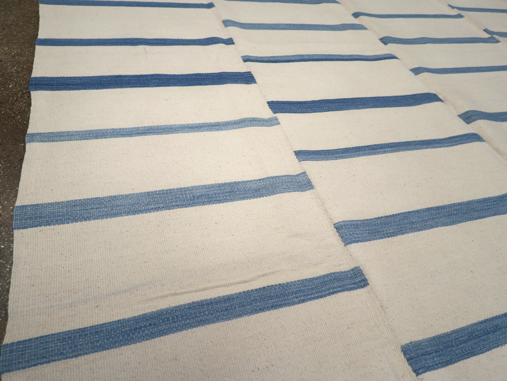 Contemporary Turkish Flatweave Room Size Carpet, No.32542 - Gss