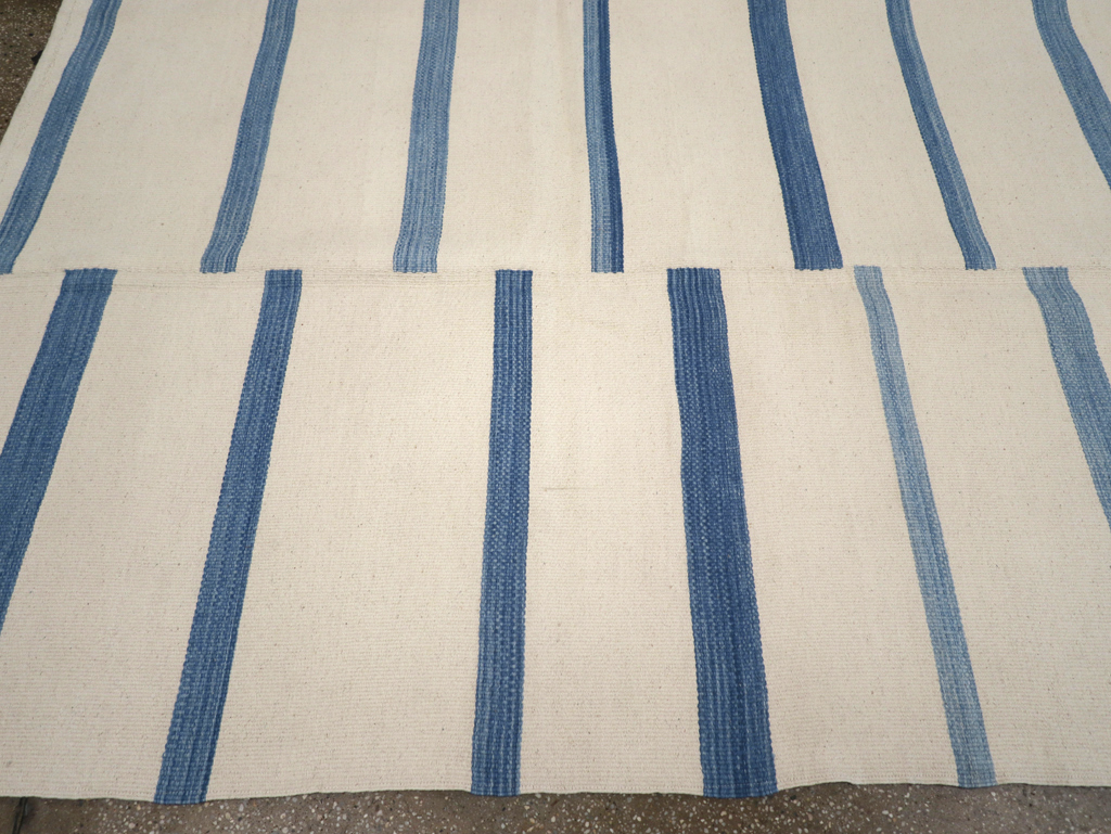 Contemporary Turkish Flatweave Room Size Carpet, No.32542 - Gss